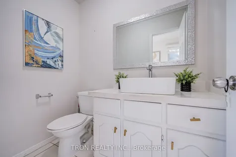 256 Alexmuir Boulevard Toronto ON M1V 1T7