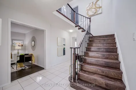 256 Alexmuir Boulevard Toronto ON M1V 1T7
