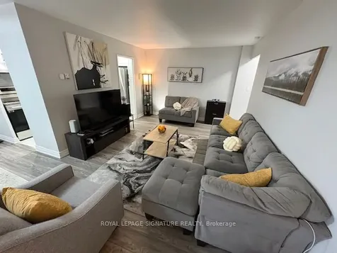 5 Massey Square Toronto ON M4C 5L6