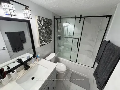 5 Massey Square Toronto ON M4C 5L6