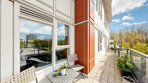 25 Town Centre Court Toronto ON M1P 0B4