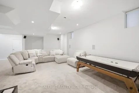 55 Christine Elliott Avenue Whitby ON L1P 0C8