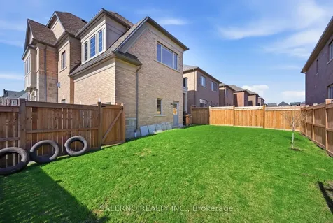 55 Christine Elliott Avenue Whitby ON L1P 0C8