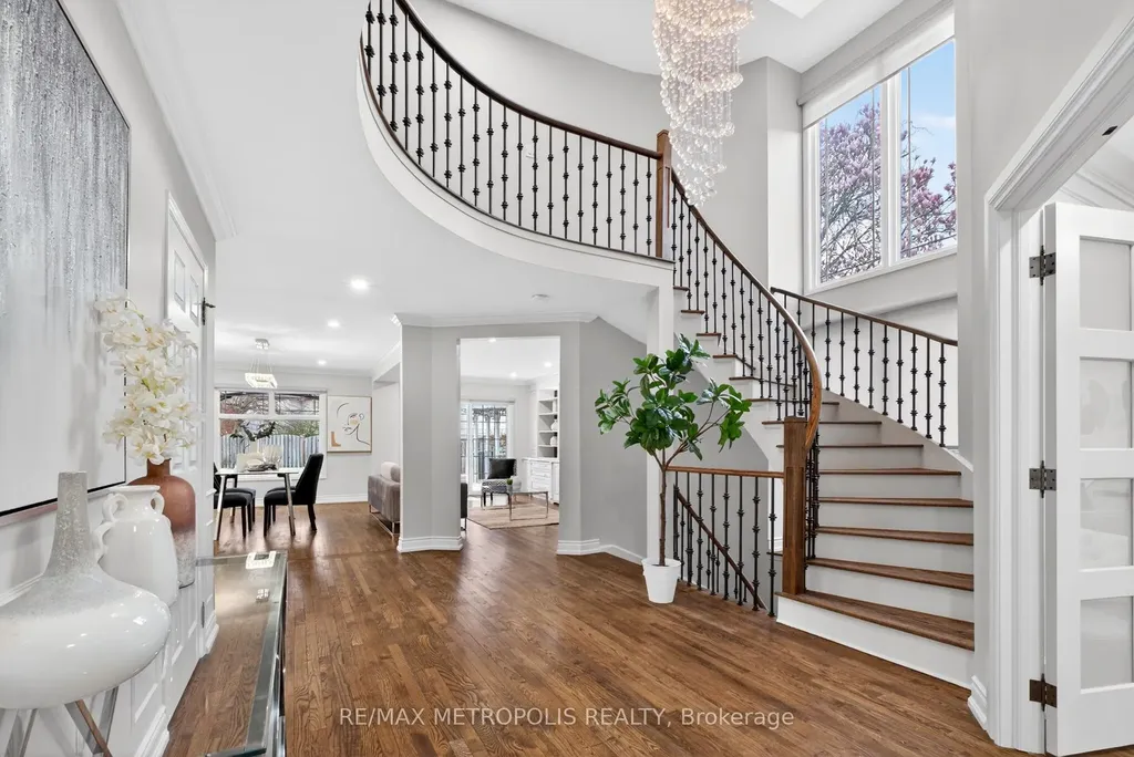 914 Sproule Crescent Oshawa ON L1K 2C8