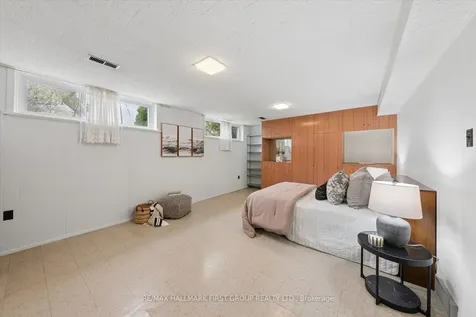 19 Madrid Street Toronto ON M1P 4L7