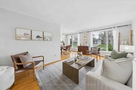 19 Madrid Street Toronto ON M1P 4L7