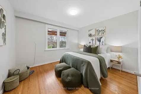 19 Madrid Street Toronto ON M1P 4L7