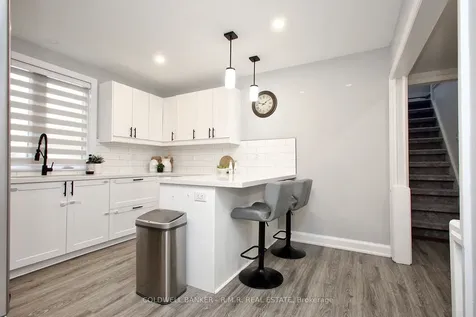 125 Jones Avenue Oshawa ON L1G 3A3