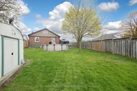 125 Jones Avenue Oshawa ON L1G 3A3