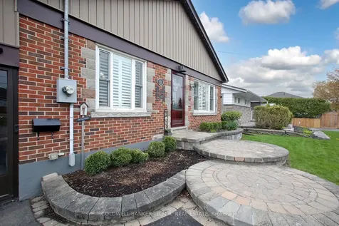 125 Jones Avenue Oshawa ON L1G 3A3