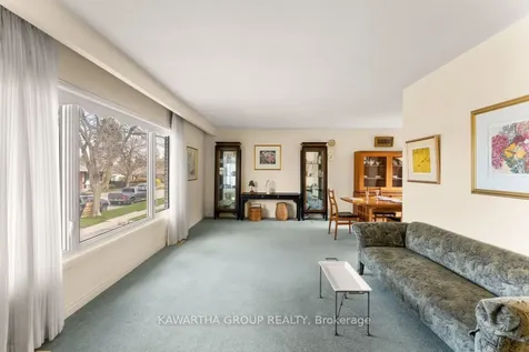 26 Wichey Road S Toronto ON M1C 2H6