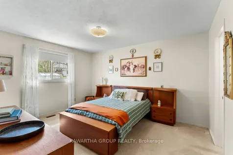 26 Wichey Road S Toronto ON M1C 2H6