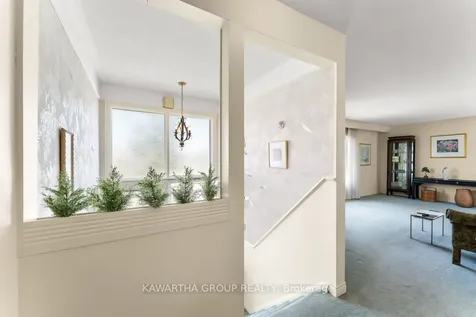 26 Wichey Road S Toronto ON M1C 2H6