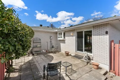 26 Wichey Road S Toronto ON M1C 2H6