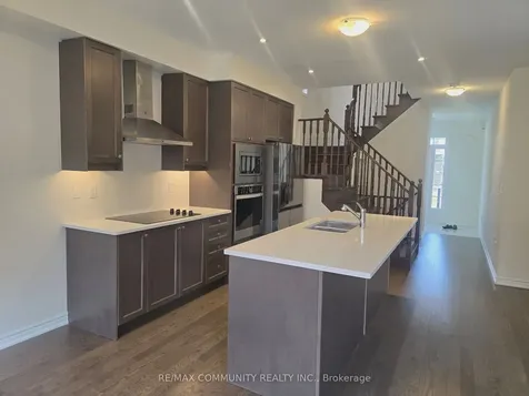 59 Mountainside Crescent Whitby ON L1R 0P4