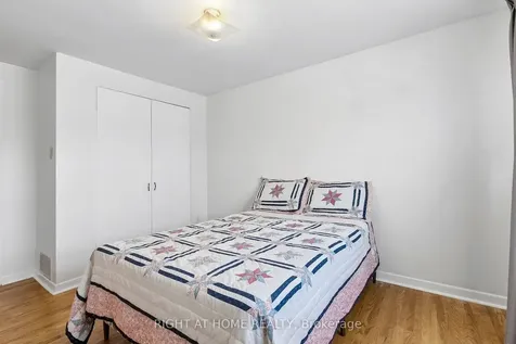 10 Sachems Place Toronto ON M1B 1E6