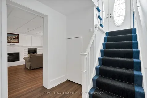 1 Deborah Drive Toronto ON M1H 2H5