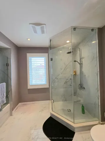 144 Canongate Trail Toronto ON M1V 3G9