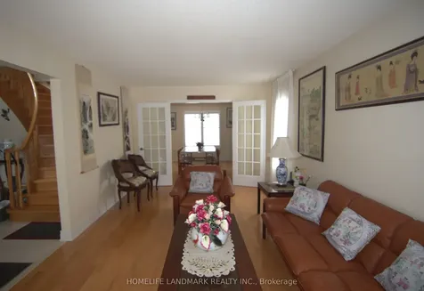 144 Canongate Trail Toronto ON M1V 3G9