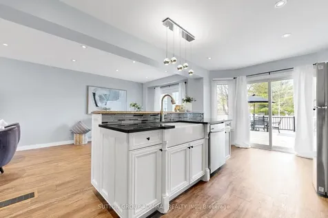 14 Windham Crescent Clarington ON L1E 1Y7