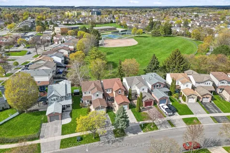 14 Windham Crescent Clarington ON L1E 1Y7