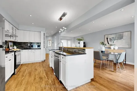 14 Windham Crescent Clarington ON L1E 1Y7