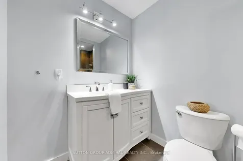 14 Windham Crescent Clarington ON L1E 1Y7