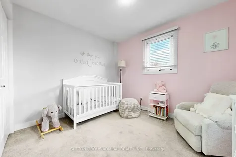 14 Windham Crescent Clarington ON L1E 1Y7