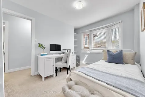 14 Windham Crescent Clarington ON L1E 1Y7