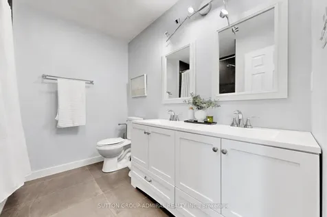 14 Windham Crescent Clarington ON L1E 1Y7
