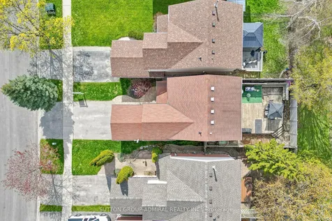 14 Windham Crescent Clarington ON L1E 1Y7
