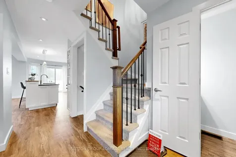 14 Windham Crescent Clarington ON L1E 1Y7