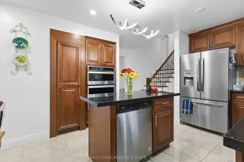 204A Bellamy Road N Toronto ON M1J 2L6