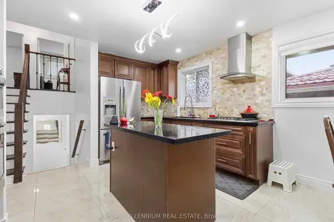 204A Bellamy Road N Toronto ON M1J 2L6