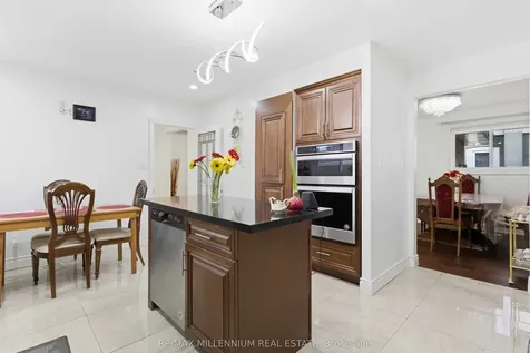 204A Bellamy Road N Toronto ON M1J 2L6