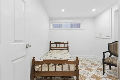 204A Bellamy Road N Toronto ON M1J 2L6