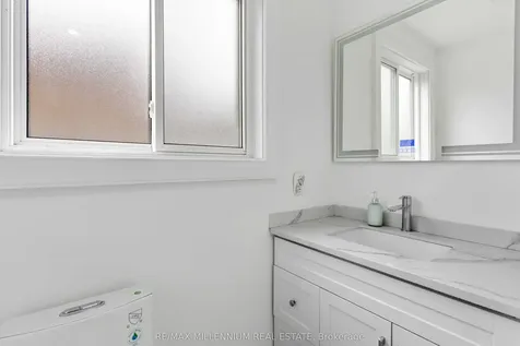 204A Bellamy Road N Toronto ON M1J 2L6