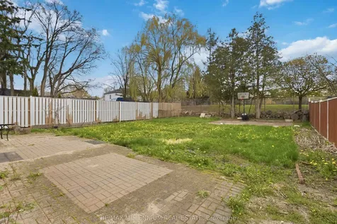 204A Bellamy Road N Toronto ON M1J 2L6