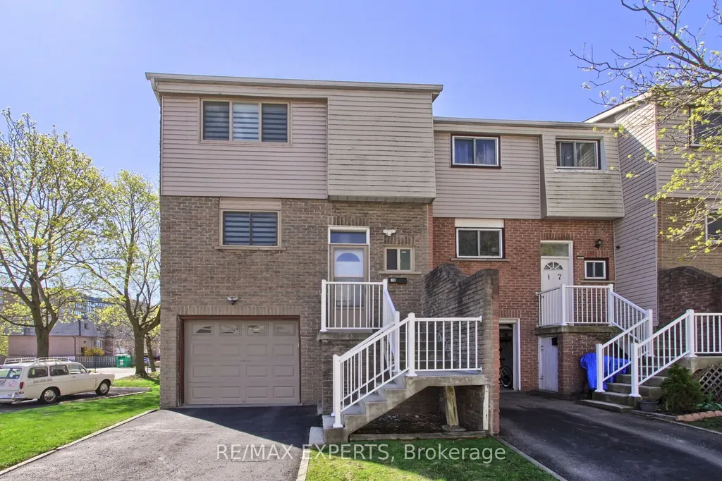 1655 Geta Circle Pickering ON L1V 3B5
