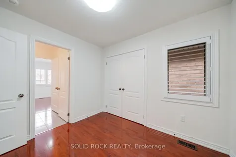 22 Tait Crescent Clarington ON L1C 7G7
