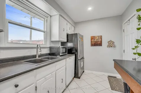 611 Harriet Street Whitby ON L1N 1L4