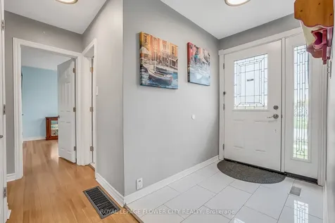 611 Harriet Street Whitby ON L1N 1L4