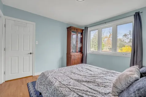 611 Harriet Street Whitby ON L1N 1L4