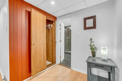 611 Harriet Street Whitby ON L1N 1L4