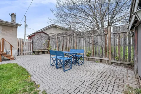 611 Harriet Street Whitby ON L1N 1L4
