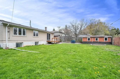 611 Harriet Street Whitby ON L1N 1L4