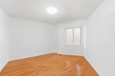 141 Sandown Avenue Toronto ON M1N 3W6