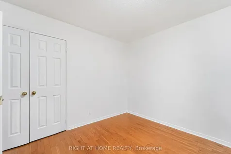 141 Sandown Avenue Toronto ON M1N 3W6