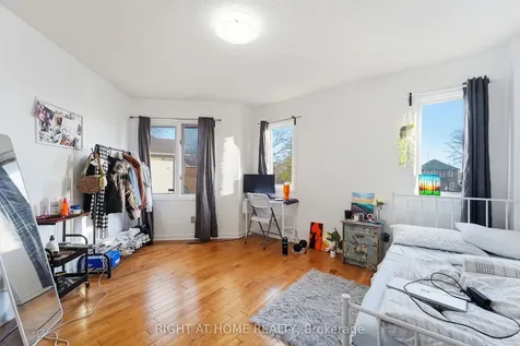 141 Sandown Avenue Toronto ON M1N 3W6