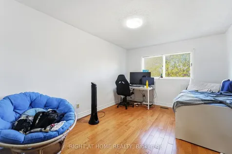 141 Sandown Avenue Toronto ON M1N 3W6